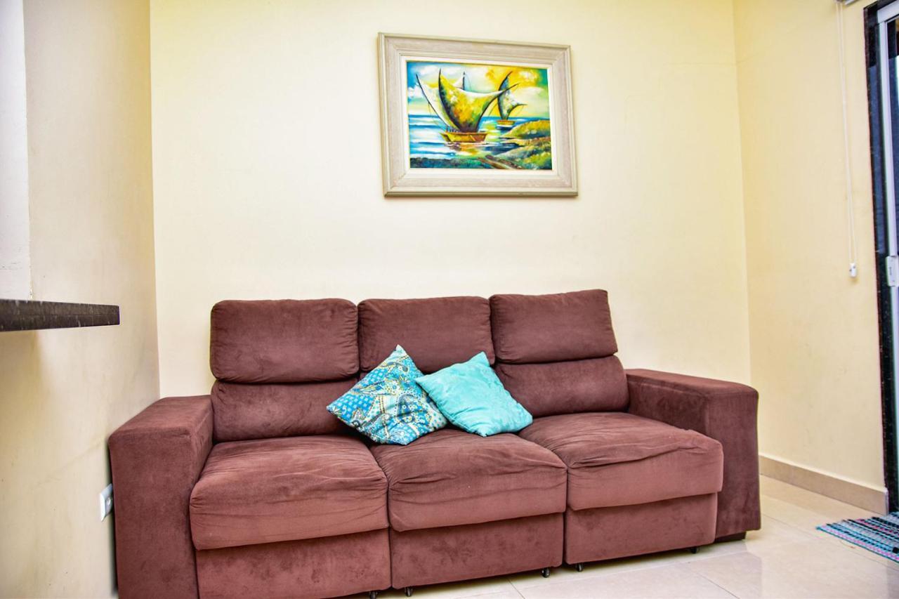 Vila Casa Com Wi-Fi A 400 Metros Da Praia Maracana-Sp Solemar Exteriér fotografie
